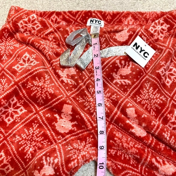 NWT NYC Underground Christmas Fleece Pajama Bottoms Women Medium - Picture 9 of 10